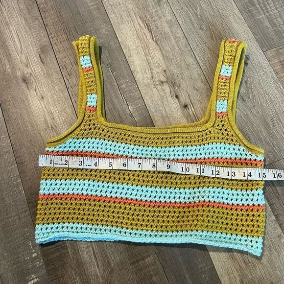 Urban Outfitters 
Isla Knit Crop Top size s - Picture 3 of 5